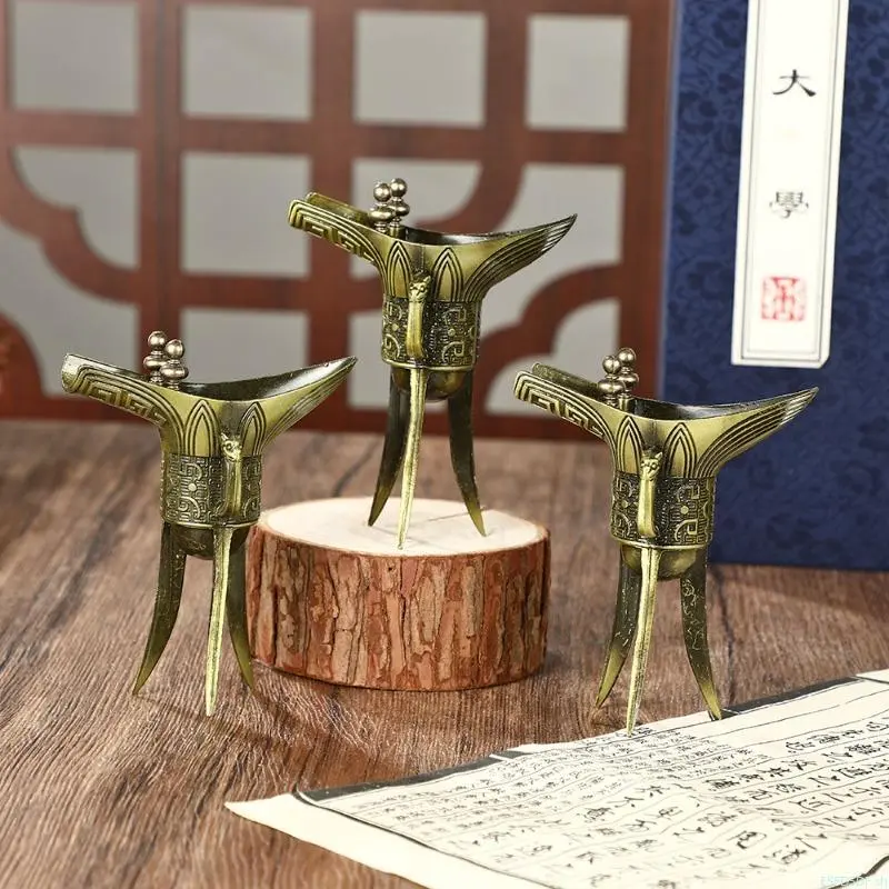 Ancient Style Bronze Triangular Cup, Traditional Antique Look Ornament for Home Decor, Cultural Gift, Ancient Bronze, Creative Gifts, Home Antique Bronze Ornaments daily casual matching match Halloween Natural Lip Balm Set business wear