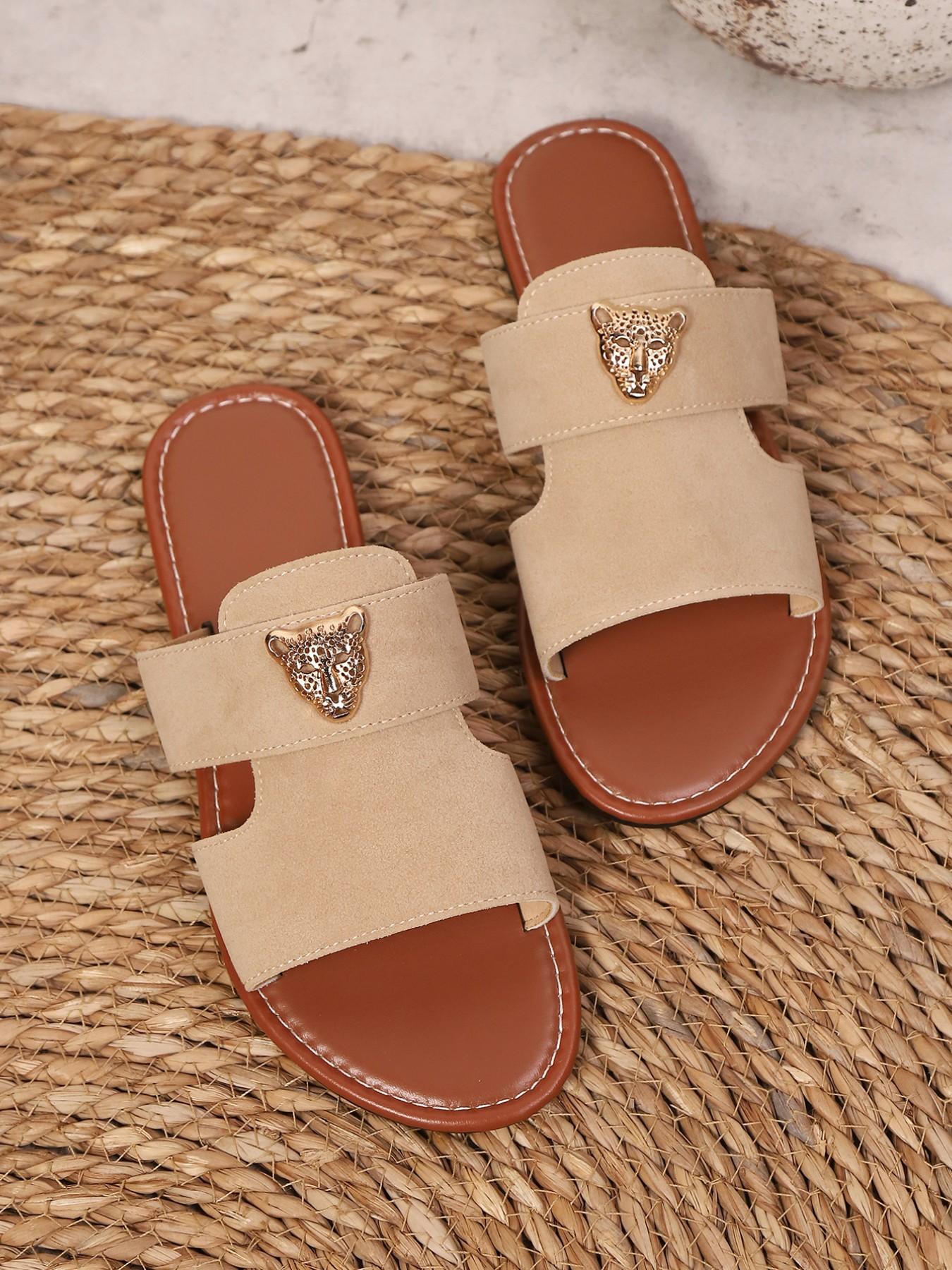 Women's Retro Faux Fur Metal Decorative Sandals, Soft Sole Anti-Slip Outdoor Flip Flops, Summer Commute Vacation Versatile Shoes