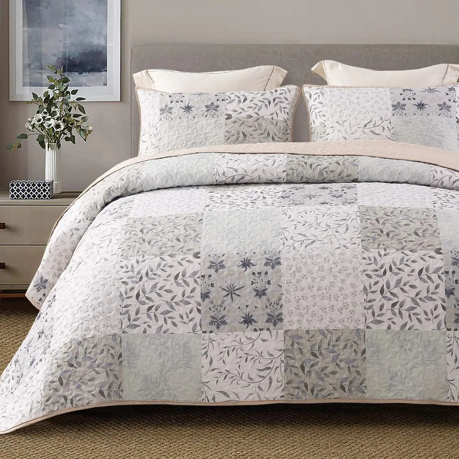 Reversible Boho Quilts Queen Size Gray | Lightweight Soft Bedspreads, All Season Patchwork Coverlet Bedding Set, Printed Floral Pattern, 1 Quilt and 2 Pillow Shams