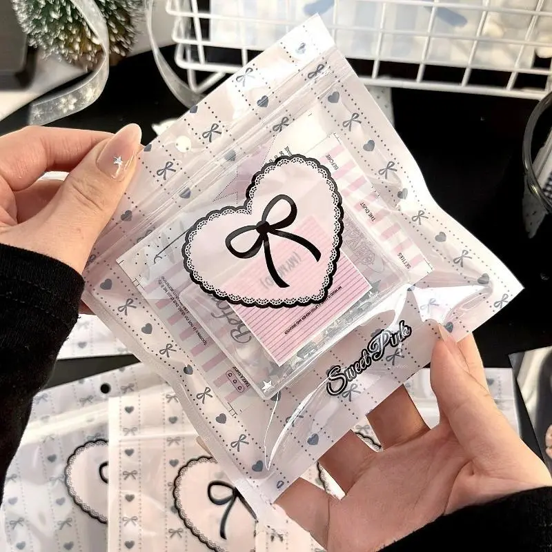 Korean Instagram Black Pink Heart Kpop Photocard Pouch Clear Resealable Bag for Card Collecting Cute Stationery Gift Packaging