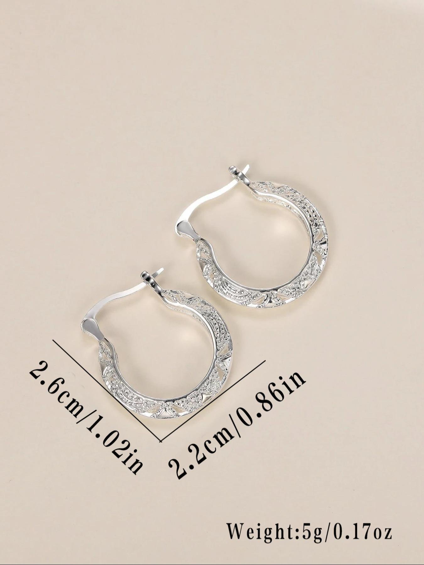Alloy Hollow Out Floral Earrings, Unique Metal Ear Cuffs, Perfect for Daily Wear, Ideal Gift for Friends, Festival Presents