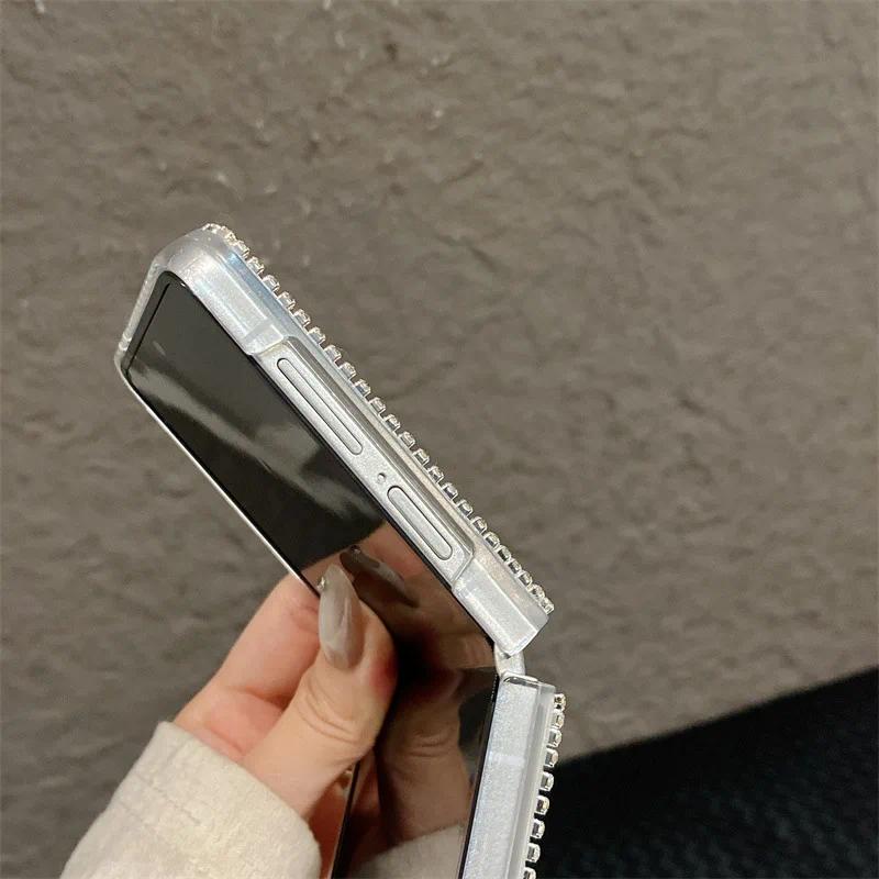 Luxury 3D Butterfly Diamond Shell Pattern Phone Case For Samsung Galaxy Z Flip 3 4 5 6 7 FE With Wrist Chain Shockproof Cover