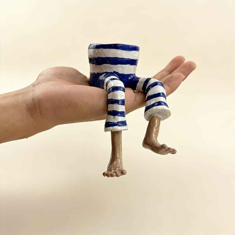 Resin Statue Base Planter, Ideal for Succulents, Cacti, Small Plants, Outdoor Use, Modern Home Office Decor, Balcony Ornament