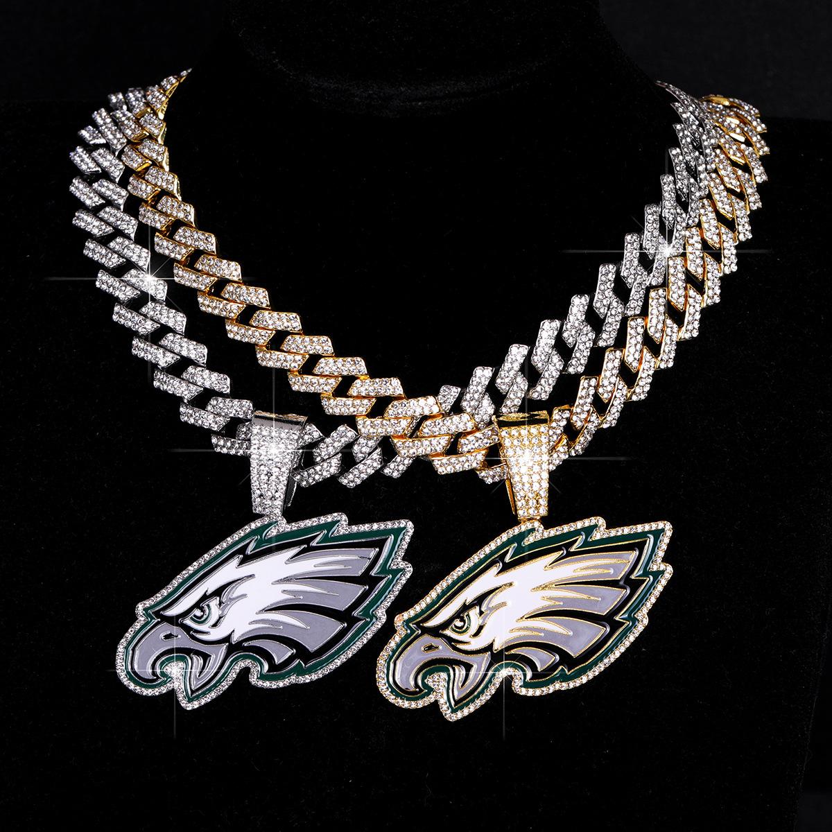 Alloy pendant, fashionable and unique Philadelphia Eagles football team necklace, unisex street hip-hop style