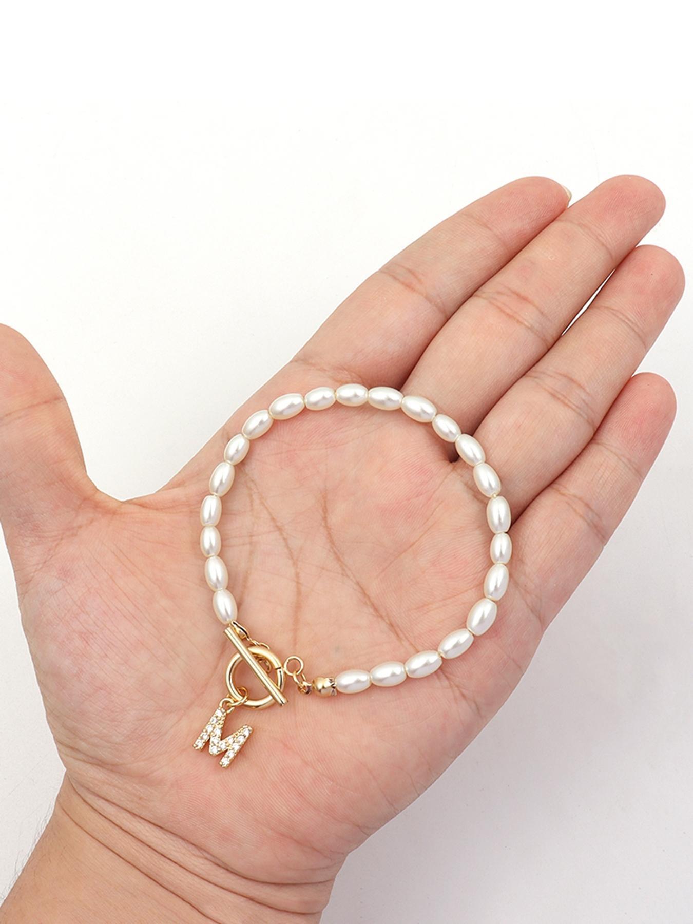2024 Summer Women's Letter Initial Detail Faux Pearl Decor Bracelet Back To School, Stainless Steel Ot Buckle Matching Jewelry, Chain Clean Girl Accessories, Fall Outfits, Fall Freshness Fall, Letter Link Bracelet
