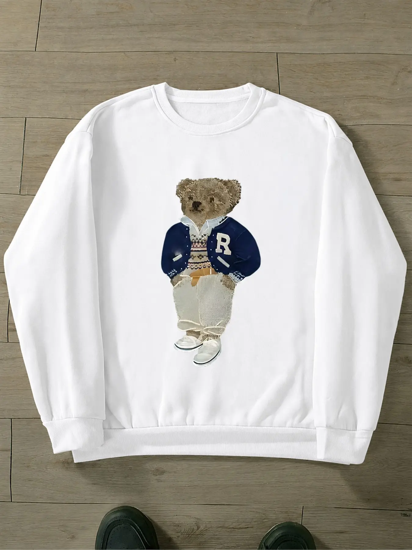 Women's Drop Shoulder Sweatshirt, Bear Print Graphic, Comfortable Long Sleeve Round Neck Pullover, Fall & Winter Fashion Casual Outerwear