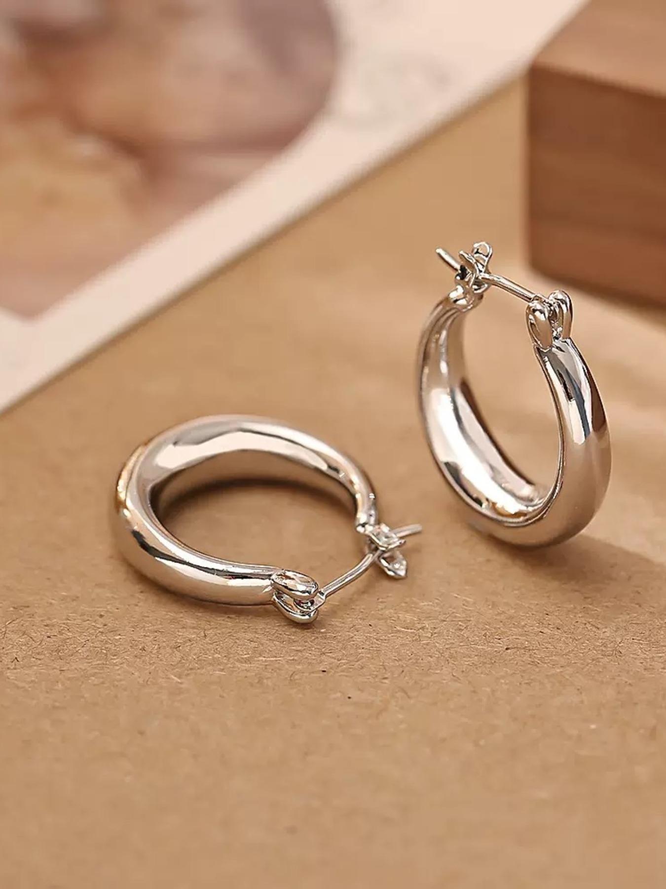 High-End Glossy Hoop Earrings, Lightweight Luxury Smooth Circle Studs, Elegant Random Print Design, All Seasons Wearable Jewelry
