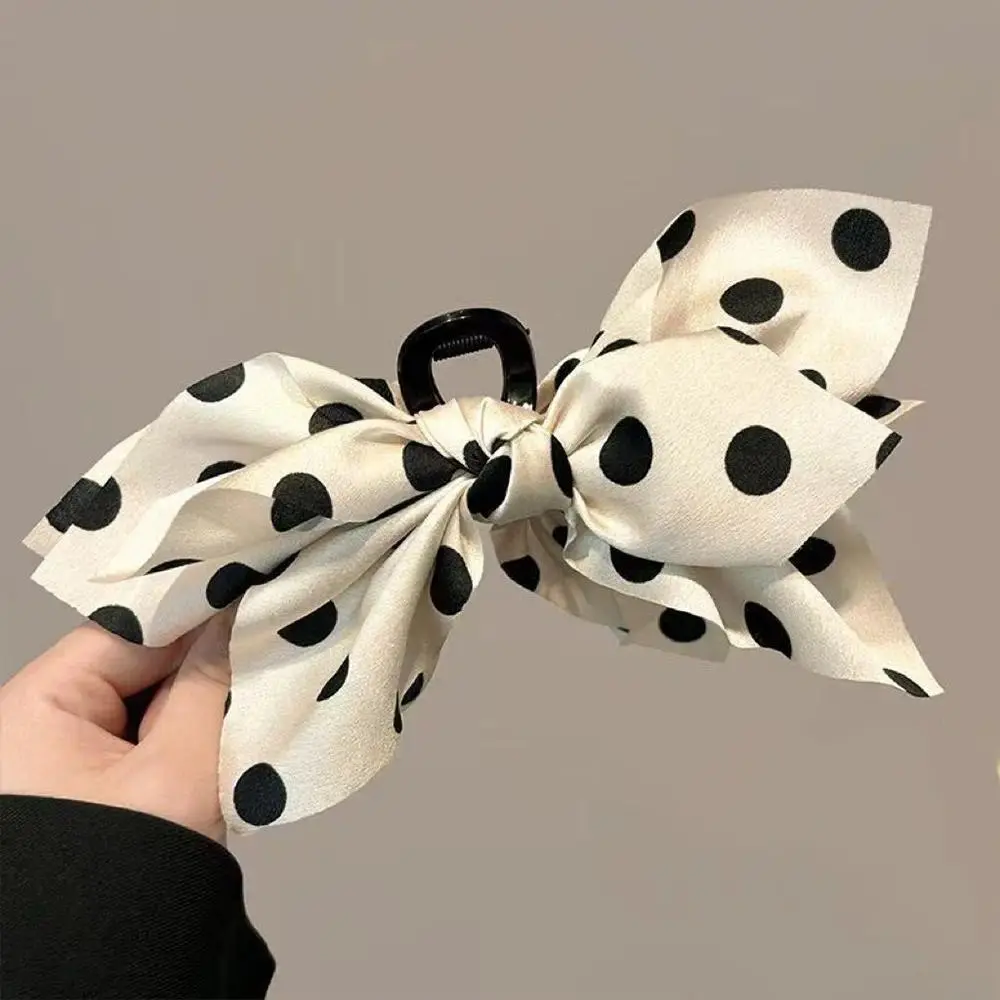 Polka dot white