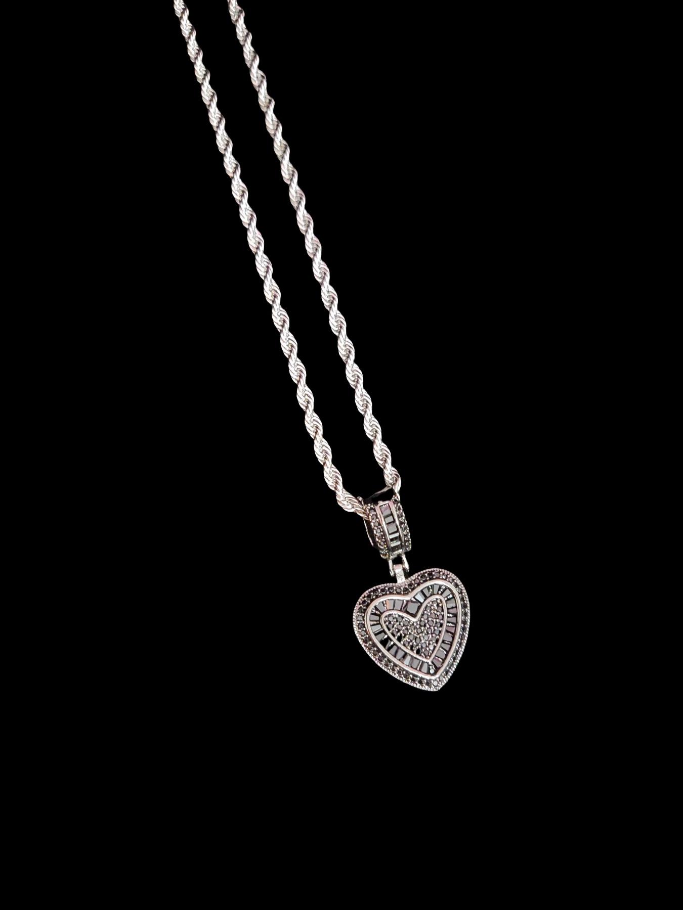 Heart Shaped Pendant Necklace, Fashion Zircon Decor Necklace for Party, Daily Decor, Trendy All-match & Exquisite Jewelry for Birthday Gift, Love Heart Necklace