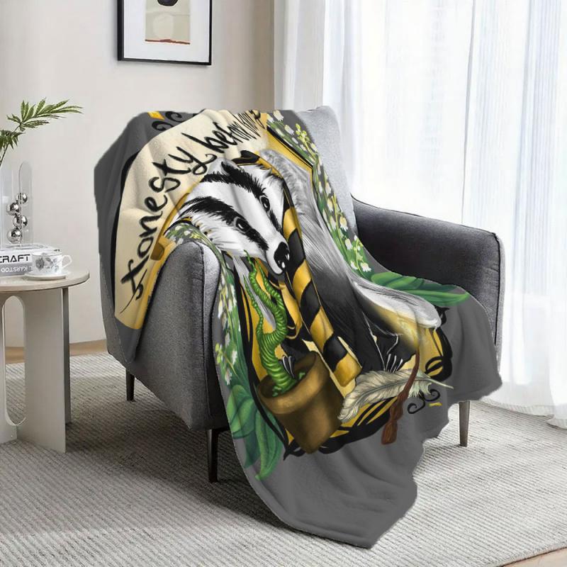 Printed modern throw blankets Hufflepuff Honesty before Glory Lightweight blanket Comfortable flannel blanket for home and travel