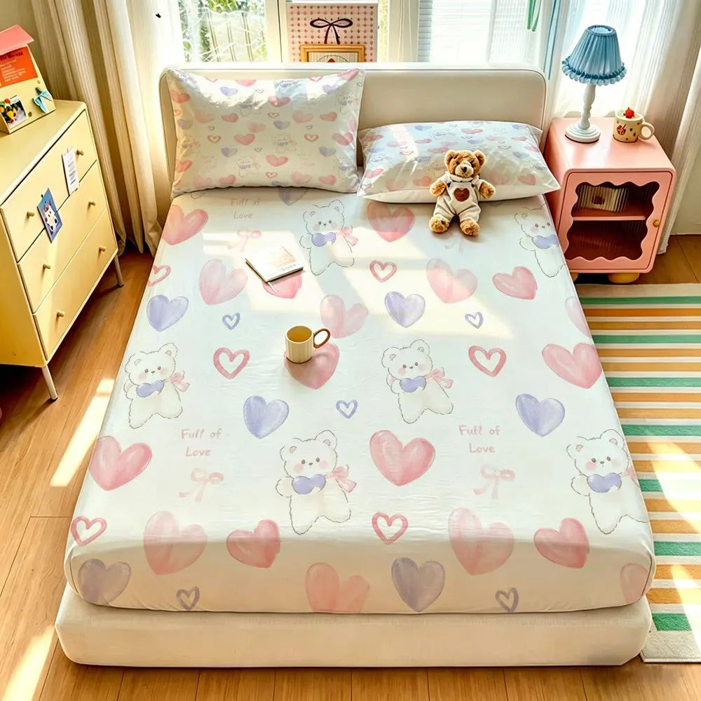3pcs digital printed bed sheet set with soft and cute hand drawn teddy bear heart pattern bedding set, including 1 bed sheet and 2 pillowcases, coreless, soft and comfortable bed cover, deep pocket design, can be used as a gift