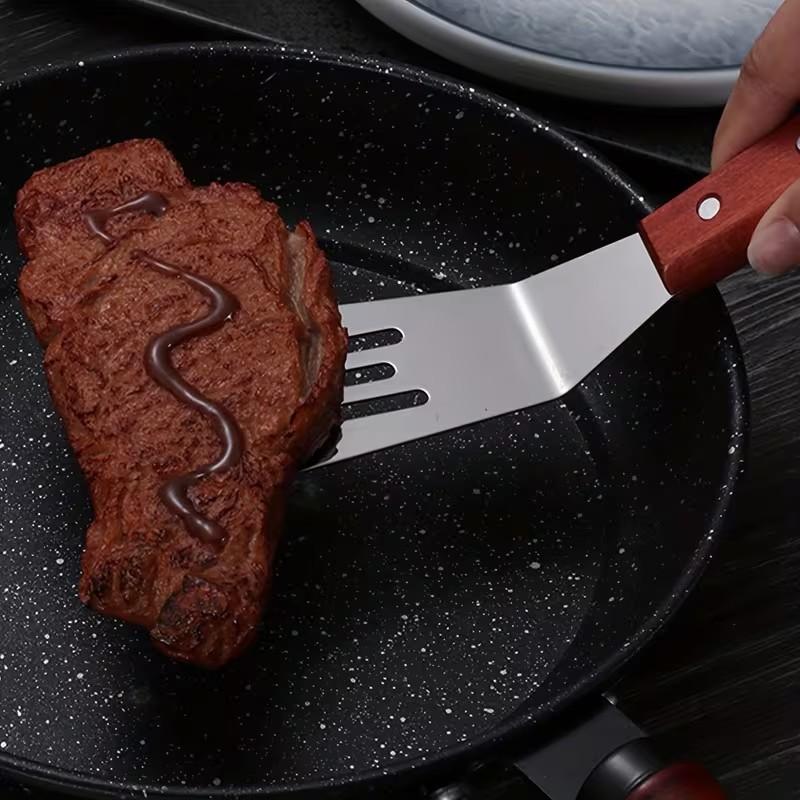 Stainless Steel Cake Spatula with Wooden Handle, BBQ Grill Tool, Ideal for Cast Iron Pans, Grills, and Baking, Cooking Utensil