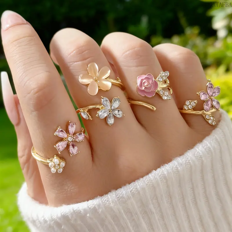 New Colorful Flower Ring for Women, Minimalist Unique Dainty Design, Sweet Elegant Fashion Jewelry for Daily Wear