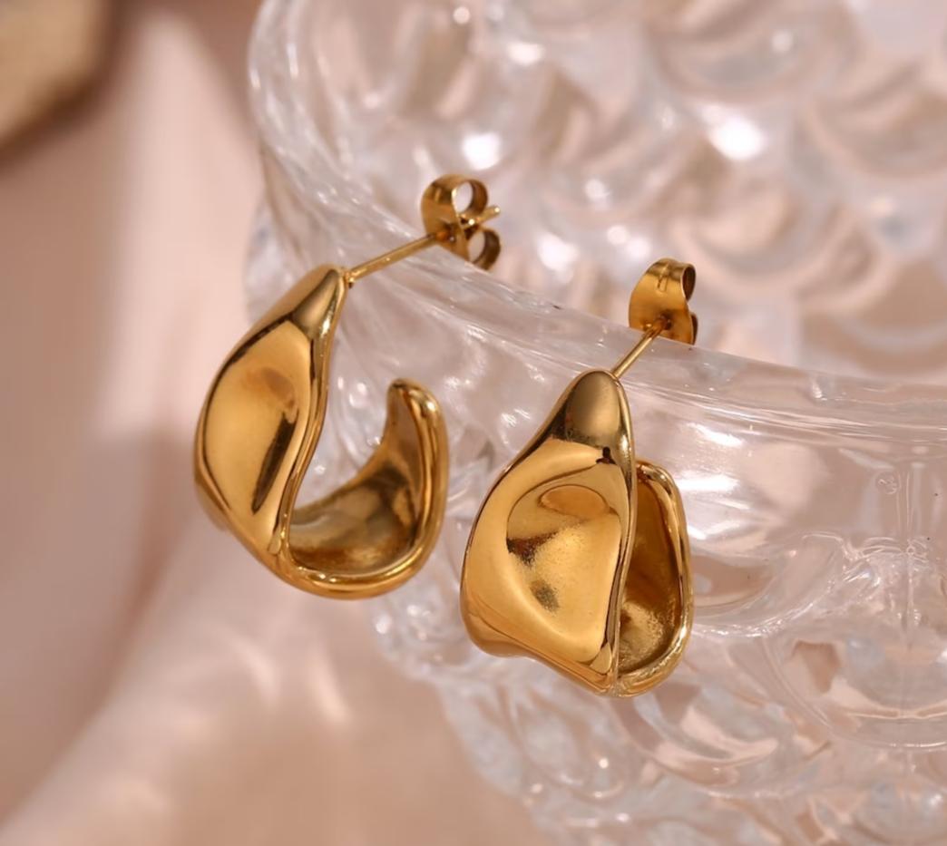 Mideeo Exaggerated Gold Geometric Earrings for Women Girls,Statement Large Earrings Punk Stylish Geometric Twist Irregular Earring Jewelry