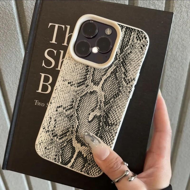 Snake Skin Pattern Phone Case for iPhone 11 to 17 Pro Max, Full Body Protection Tpu Shockproof Cover, Lightweight Anti-Slip Soft Vintage Case in Antique