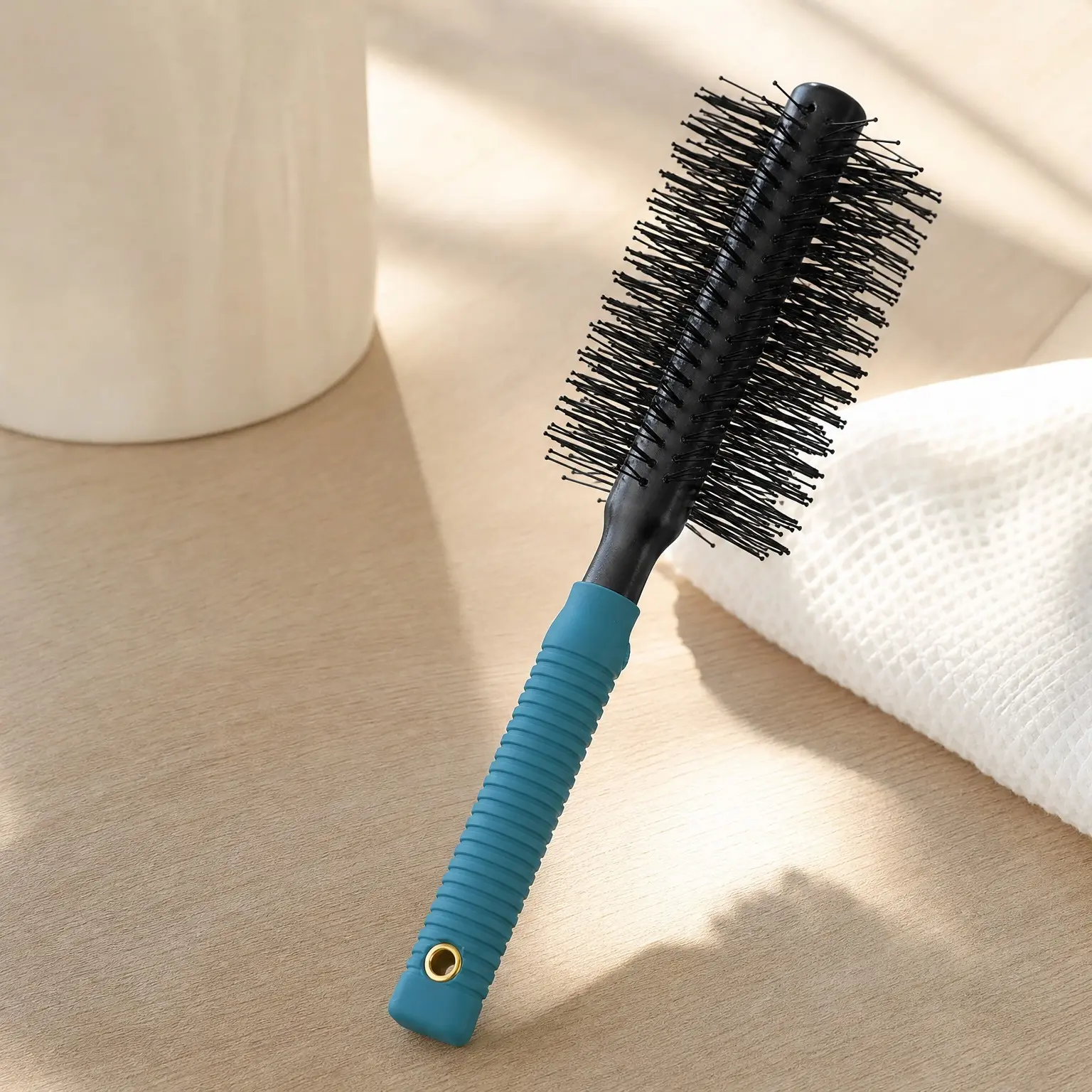 Double Stranded XL Round Brush with Nylon Bristles for Straightening, Anti-Frizz, Detangling, Volumizing - Styling for Wavy & Curly, Medium & Long Hair (2.75 Inches)Gift
