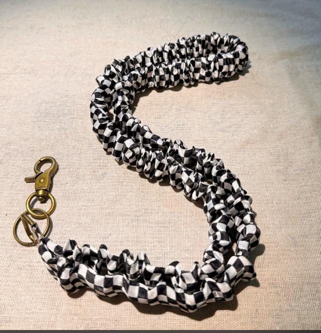 Scrunchyard Scrunchie Lanyards for ID Badges with Carabiner Clip Fashionable ID Badge Holder with Breakaway Lanyard Teacher Nurse Office Christmas Gifts Trendy Retractable Mechanism Polyester Fiber