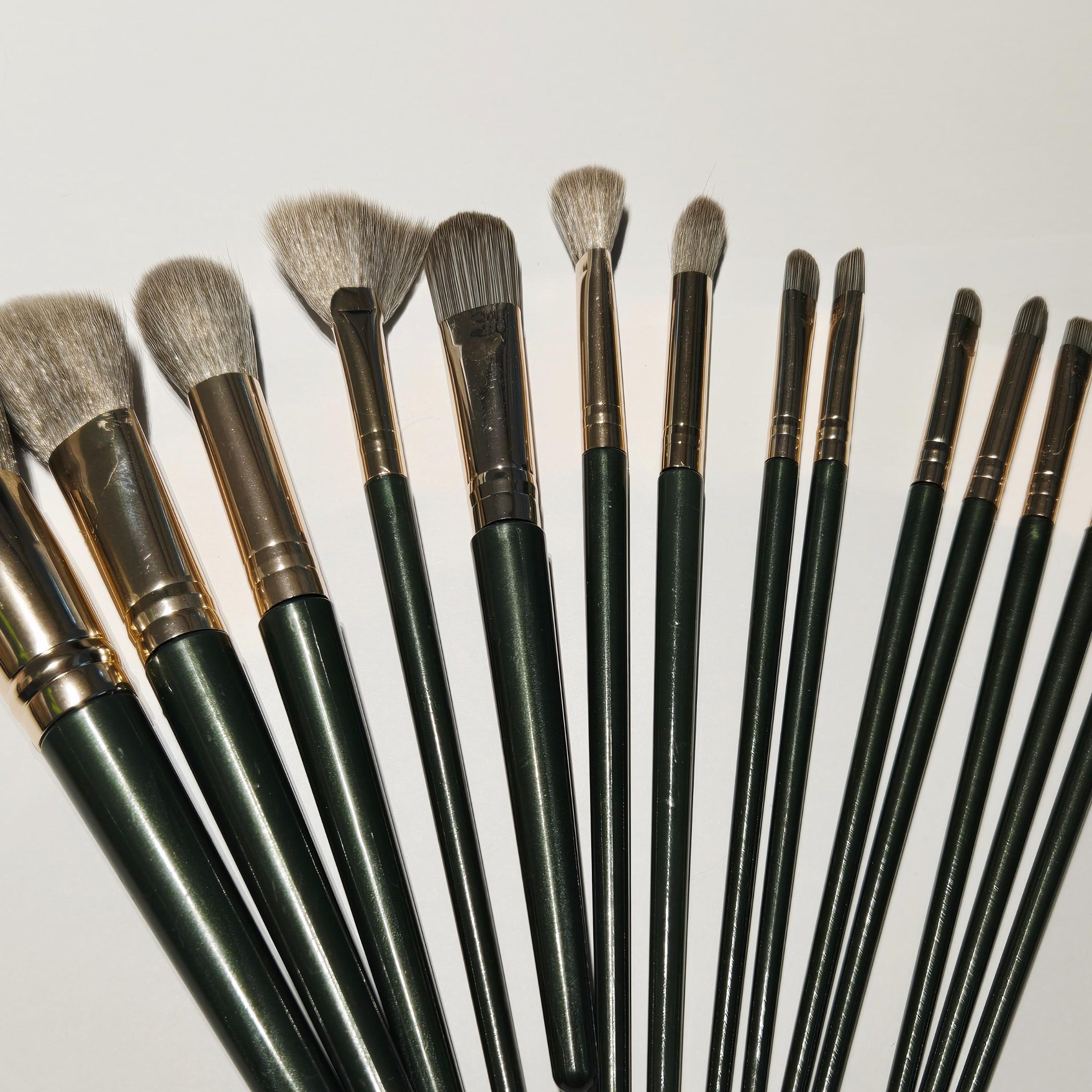 Makeup Brush Set for Women, Essential Beauty Tools, Perfect for Foundation, Blush, Highlighter, Long-Lasting & Smudge-Free Application