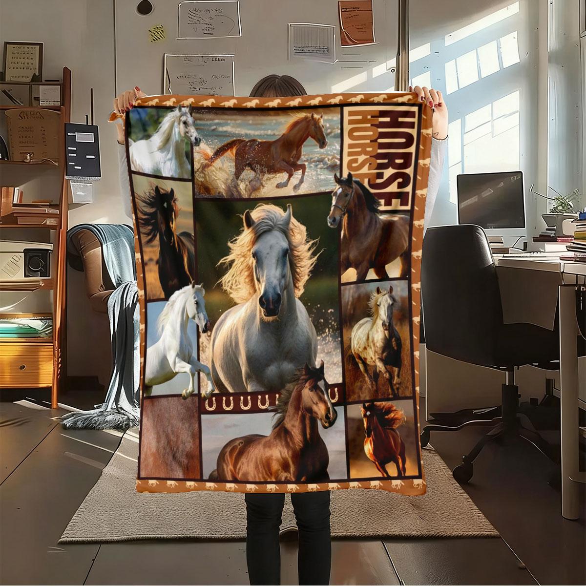 Plush Picnic Blanket, Soft & Cozy Design, Perfect for Camping & Outdoor Use, Ideal Gift for Nature Lovers, Durable Plush Material, Outdoor Camping Supplies