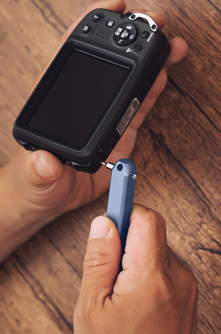 Otacle D1 EDC Titanium Multi-Bit Pocket Screwdriver, 8 in 1 Mini Screwdriver Set Magnetic Repair Multitool Otacle D1 EDC Titanium Multi-Bit Pocket Screwdriver, 8 in 1 Mini Screwdriver Set Magnetic Repair Multitool