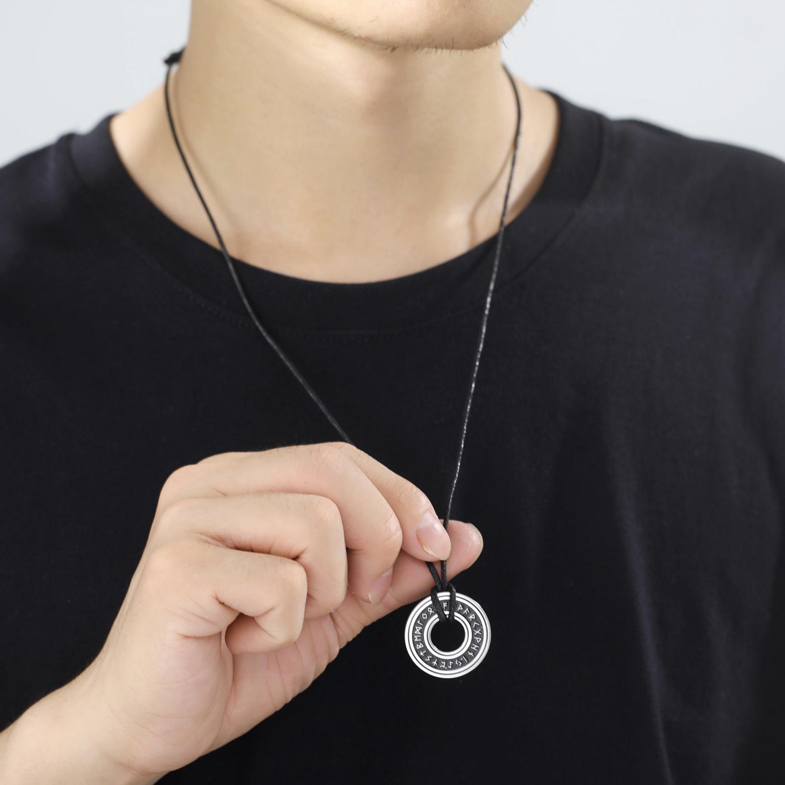 LIKGREAT Vintage Nordic Rune Necklaces for Men Stainless Steel Norse Runes Viking Jewerly Pagan Pendant Amulet Gift Hot Sale