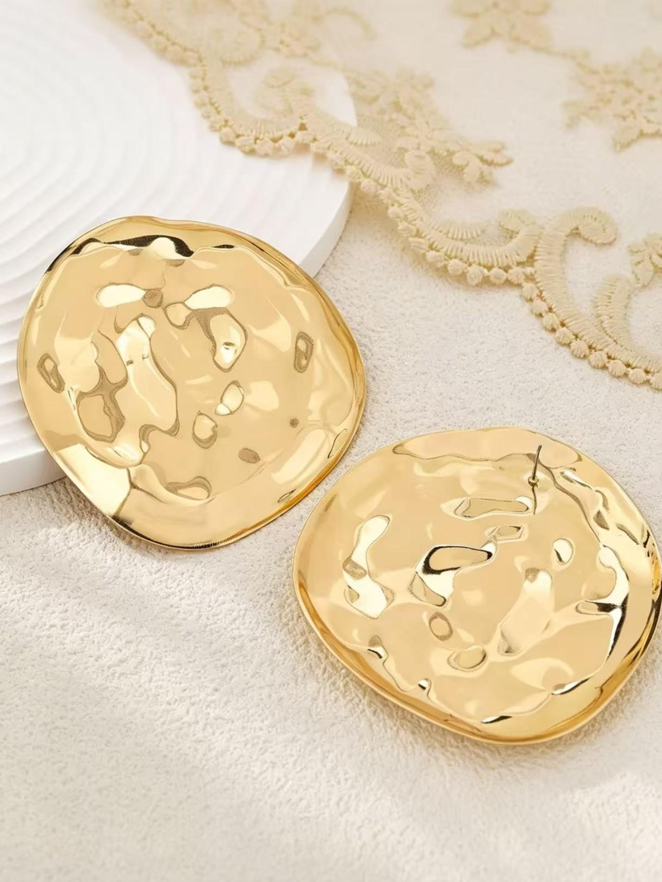 European and American Exaggerated Hammer Texture Convex Metal Large Round Earrings, Bold Statement Jewelry for Women, Fashionable Accessories