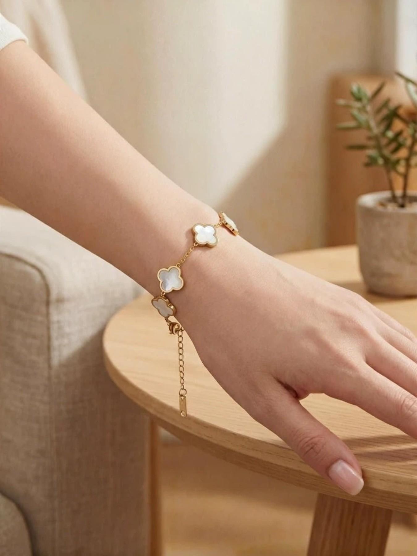 Clover Lucky Bracelet for Women, Flower Four-Leaf Chain, Fashion Jewelry Gift, Stylish Accessory