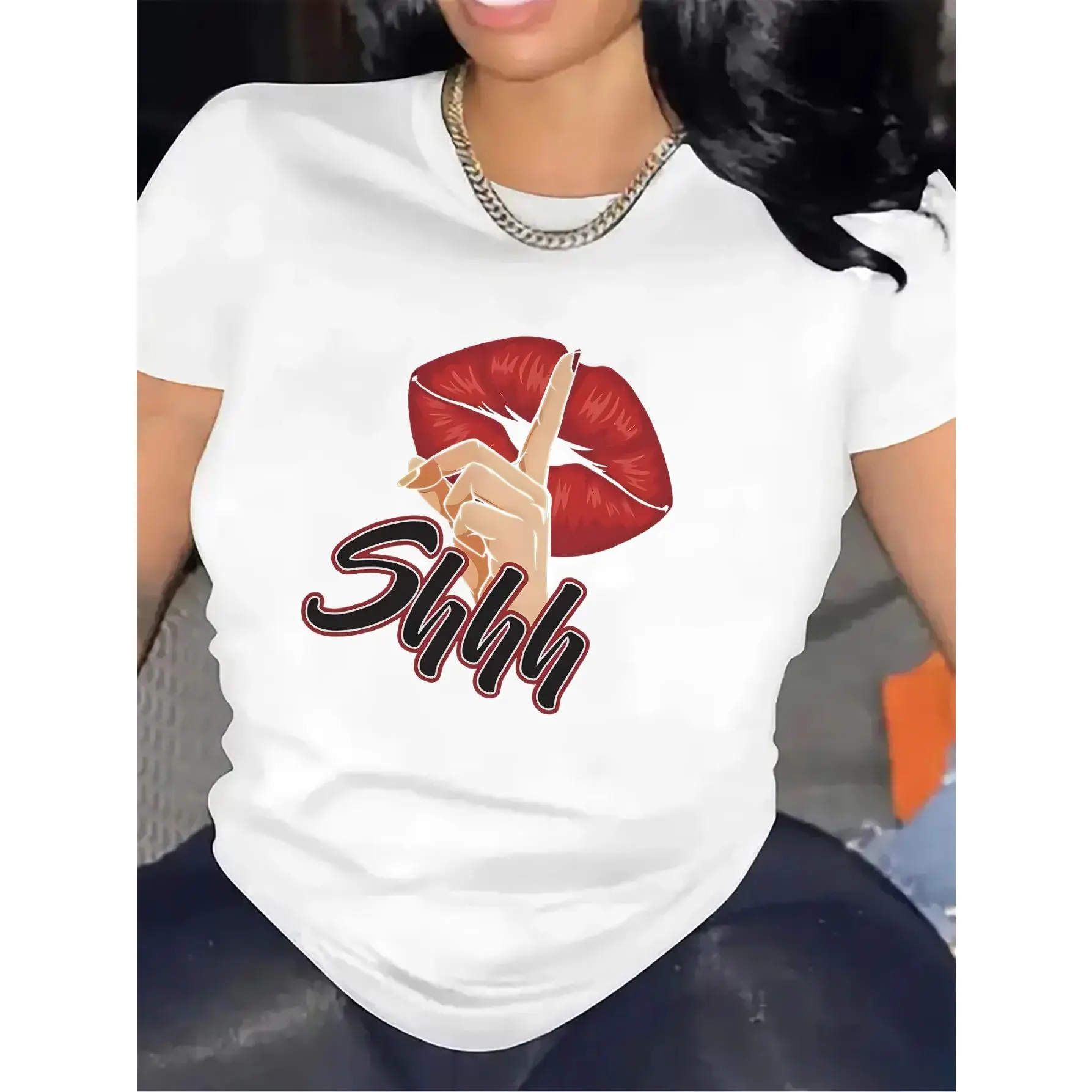 Polyester Short Sleeve T-Shirt for Restaurant Wear, Color with Red Lip Design, Durable and Comfortable, Ideal for Casual Dining Settings, Soft Fabric Material, Stylish and Lightweight Top for Everyday Use