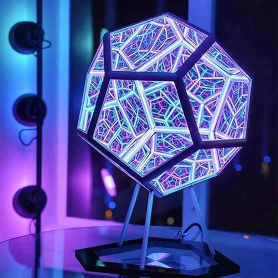 Twelve-Faced Game Lamp, Infinite Twelve-Faced Colorful LED Light, USB Powered Decorative Nightlight, Multi-Color LED for Bedroom Living Room Desk Decoration