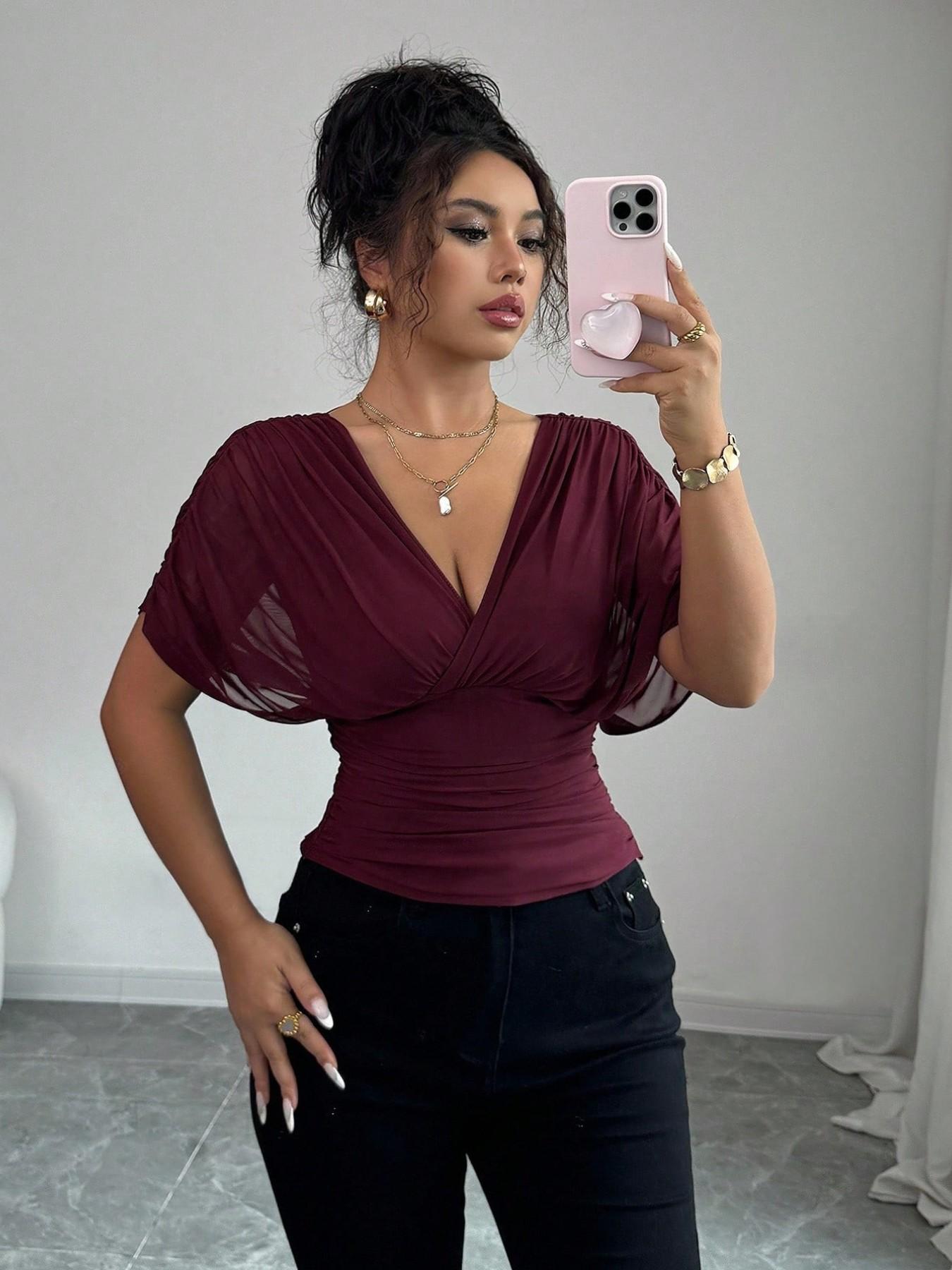Women's V Neck Ruched Slim Fit Solid Color Blouse, Summer Short Sleeve Fitted Top, Casual Fashion Shirt for Women, Womenswear Women's V Neck Ruched Slim Fit Solid Color Blouse, Summer Short Sleeve Fitted Top, Casual Fashion Shirt for Women, Womenswear