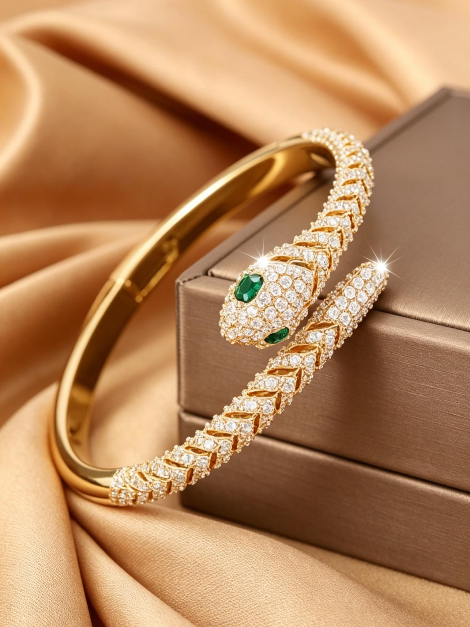 Elegant Snake Scale Design Open Cuff Bracelet, Unique High-End Jewelry for Commuting and Dates, Trendy Accessory for Special Occasions