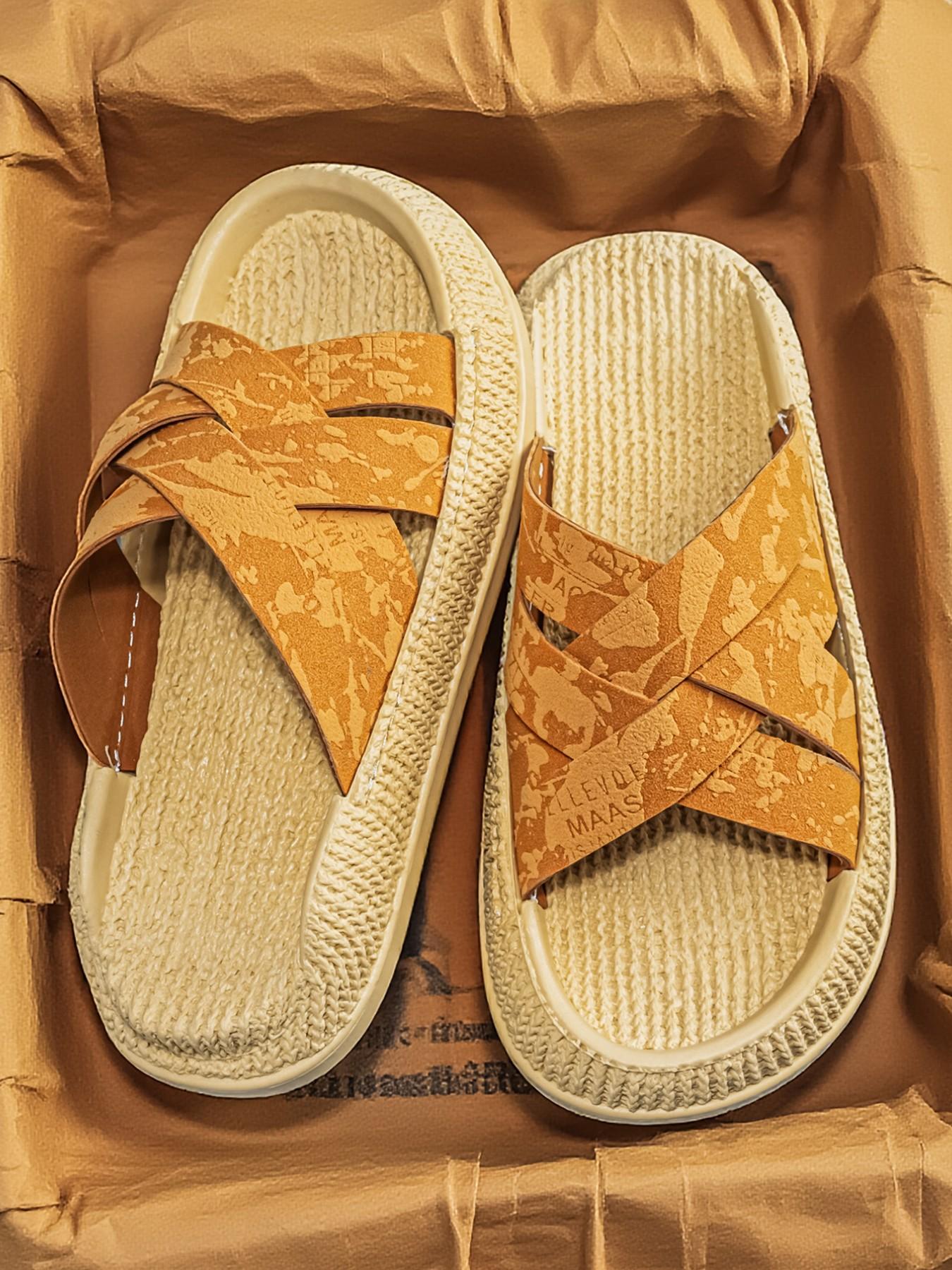 Summer Men's Sandals, Versatile Casual Slip-Ons, Soft Rubber Sole, Round Toe Design, Ideal for Beach & Driving, All-Season Comfort