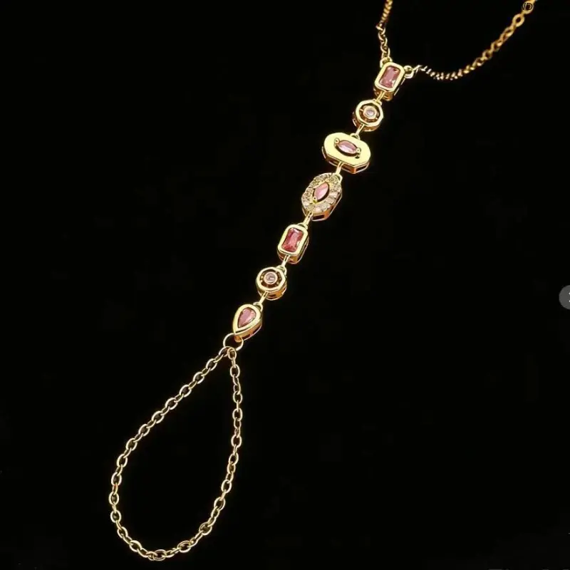 Women Elegant CZ Inlaid Finger Bracelet, Fashion Hand Chain with Tassel Back Chain, Glamorous Jewelry for Dating, Banquet, Wedding Engagement and Anniversary Occasions