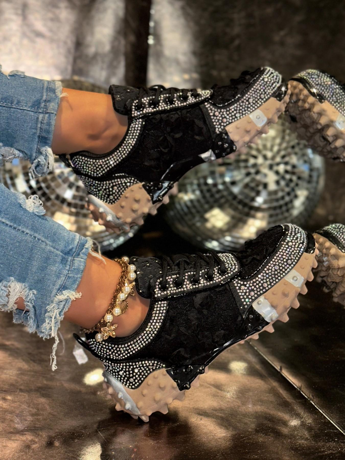 1 Pair, Lace Casual Sneakers with 3D Rose & Rhinestone Trim, Anti-slip Height Increasing Women Shoes in Sweet Fairy Style, Affordable Fashion Item, Versatile Footwear for Daily Outings