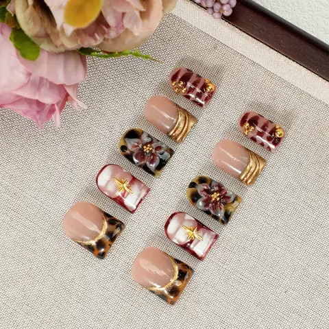 10Pcs French Press-On Nails, Glossy Reusable Nails, Decorative Nails, 3D Wine Red Acrylic Fake Nails with Gold Star Charms, Sparkly Reusable False Nail Tips with Kit, Quick-Dry Waterproof, Y2K Style, Durable & Nail-Safe, Perfect for Daily Wear & Parties