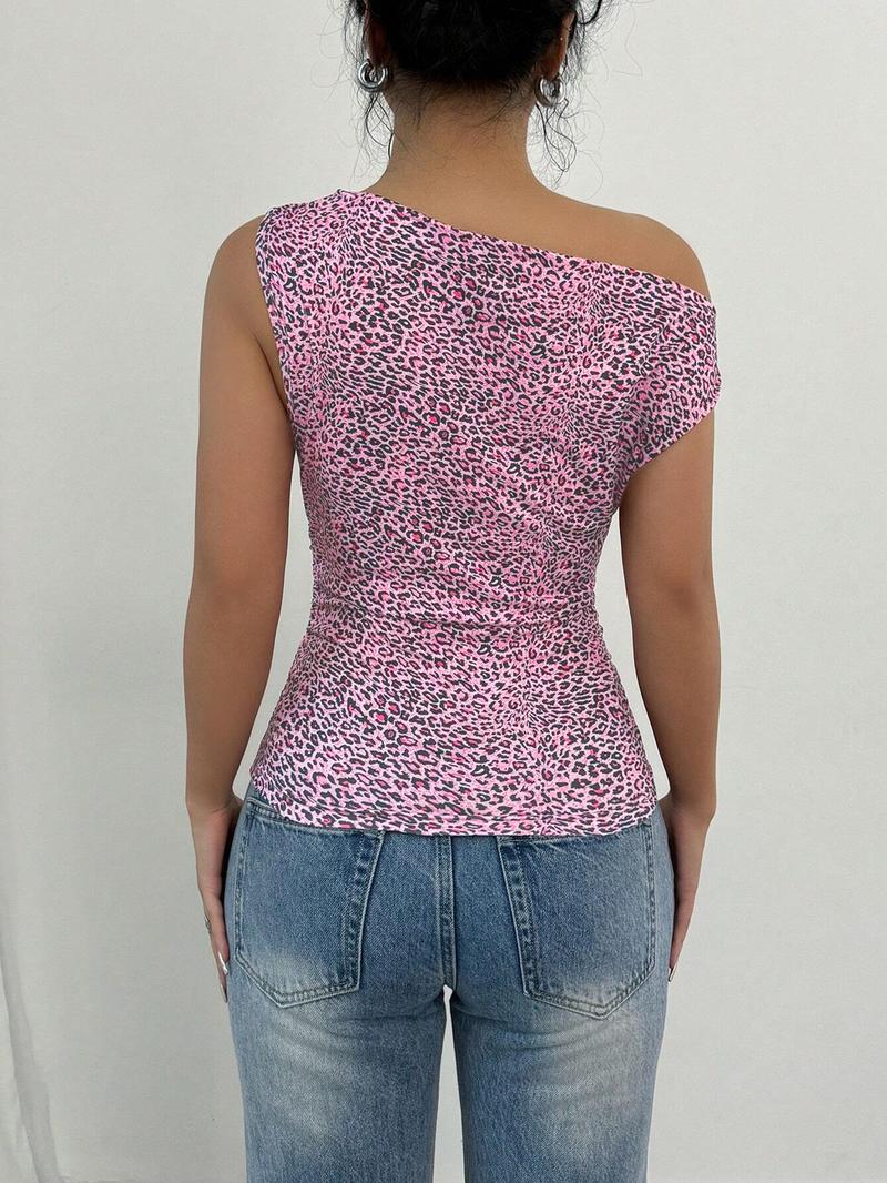 Women's Leopard Print Crop Tee, Casual Asymmetrical Neck T-shirt for Daily Wear, Ladies Clothes for All Seasons, Womenswear