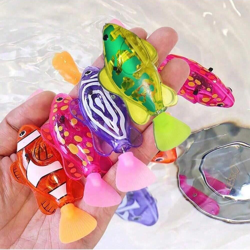 Kids Electronic Fish Swimming Pool Toy, Pet Toy, Swim Robot Fish with LED Light, Water Bath Toy for Children, 1/4/6 Pieces
