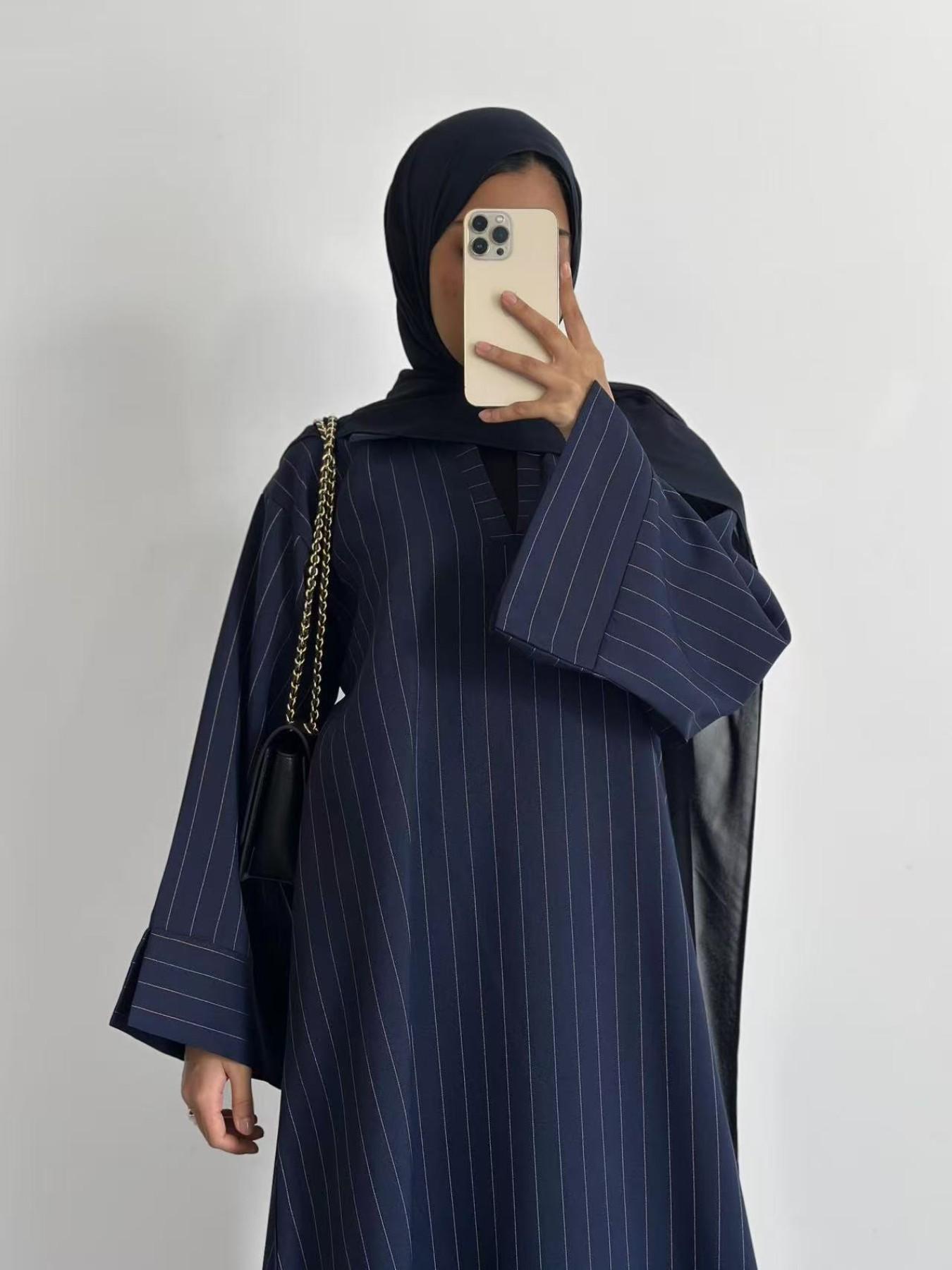 Muslim Women's Loose Striped V Neck Dress Robe, Strong Wrapping, Contains Pockets, No Headscarf, Long Sleeve, Modest Style