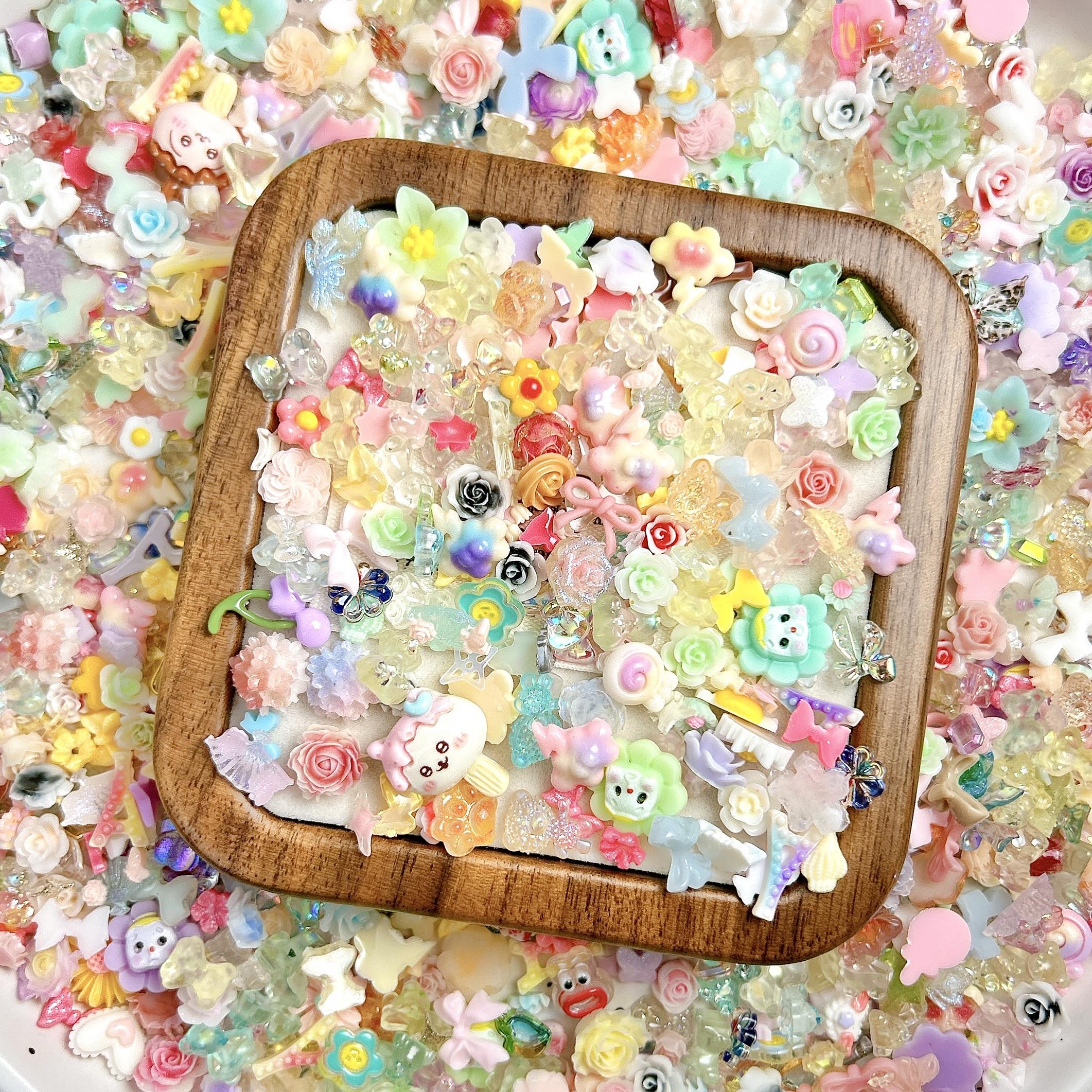 100PCS Multiple Style Tansparent Bear Bbow Star Resin Nail Charms Kawaii Creative Paw Lollipop Butterfly Accessories DIY Clip Phone Case Nail Art