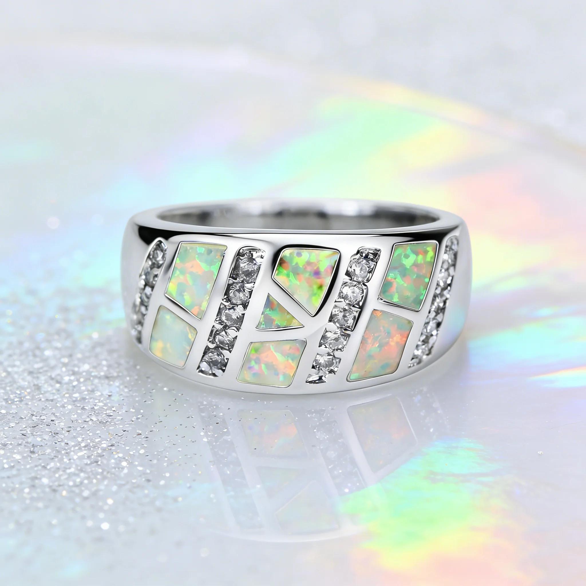 Vintage Charm White Fire Opal Rings for Women Fine Jewelry Precious Gift for Girl Luxury Evening Party Accessories Cocktail Ring