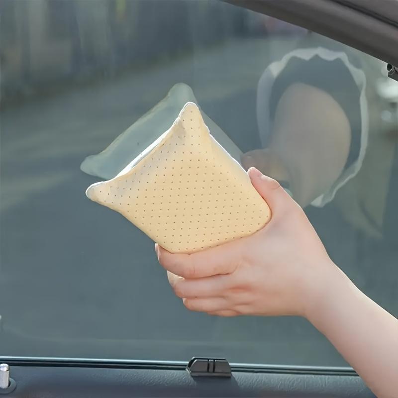Large Super Absorbent Anti-Fog Cleaning Sponge, streak-free and easy to clean. Perfect for cars, mirrors, glass and more. Versatile indoor and outdoor cleaning tool with premium practical design.