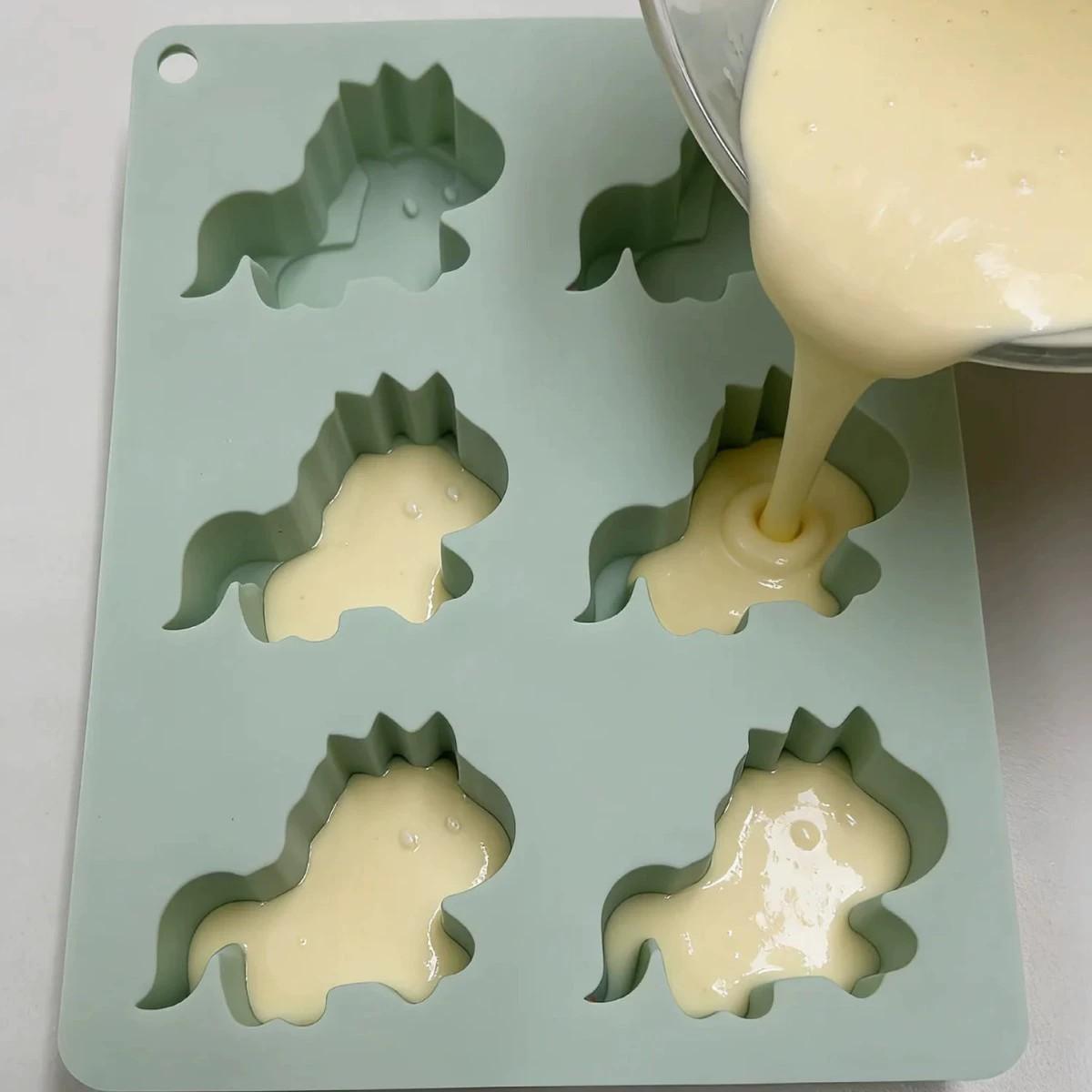 1pc Creative Horse Shape Ice Cube Tray, Multi-Functional Silicone Mold, Chocolate Cake Mold, Summer Cooling Kitchen Utensil
