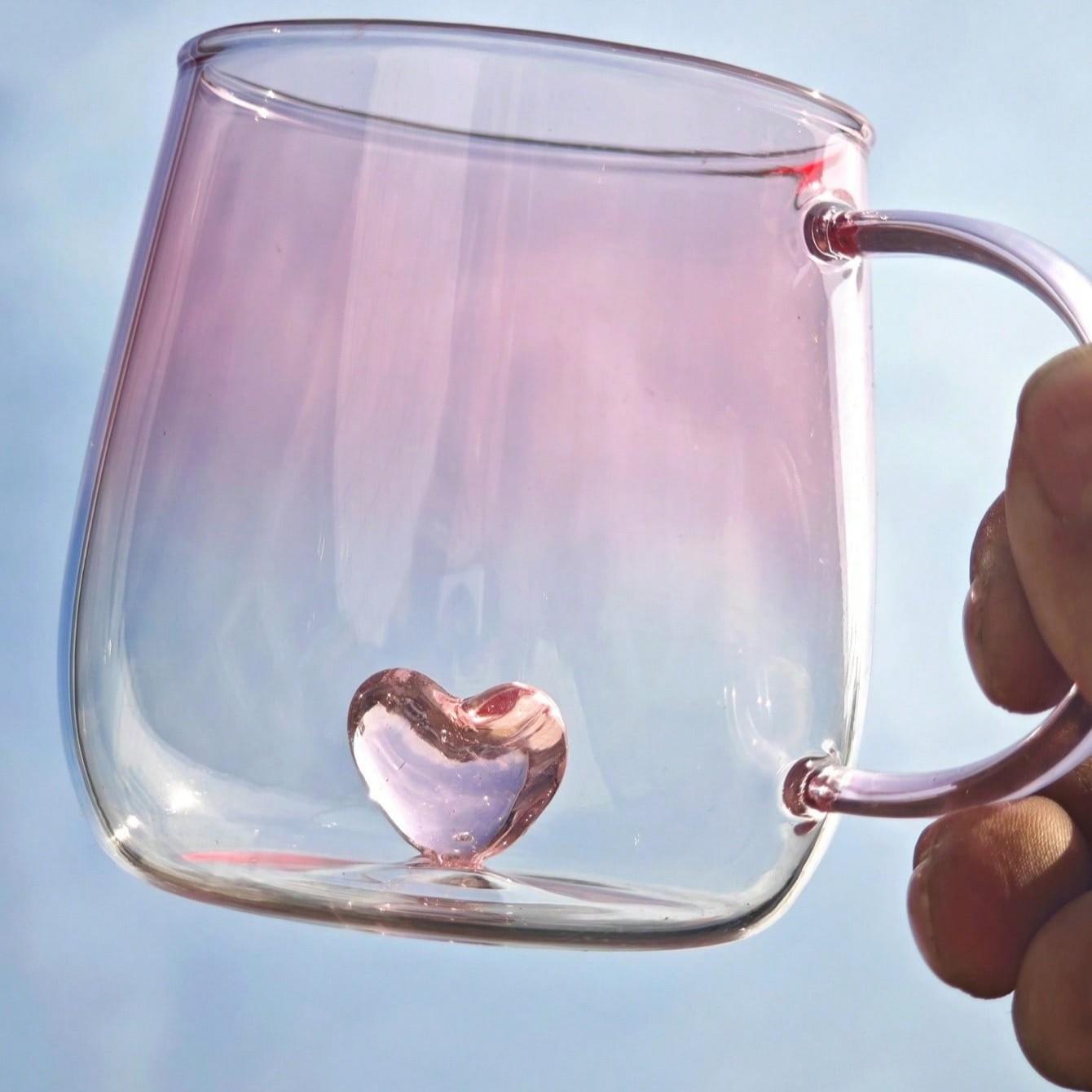 2 Pack gradient high Borosilicate Glass Cups, Transparent Coffee Cups, Coffee Mugs, Modern Glass Mug, Reusable Water Cups, 3D Heart Hand-Holding Cups, Aesthetic Tea Cups, for Coffee, Juice, Milk, Water, Mother's Day Gift