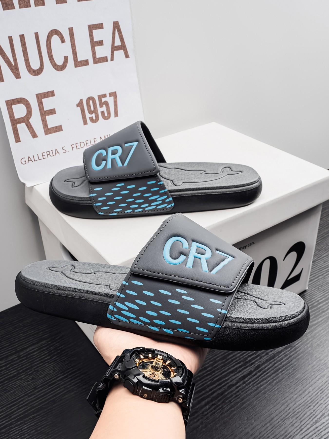 Men's Summer Sandals 2026 New Model, Thick Sole Durable Anti-Slip Odor-Resistant, Outdoor Sports Beach Flip Flops, Large Size