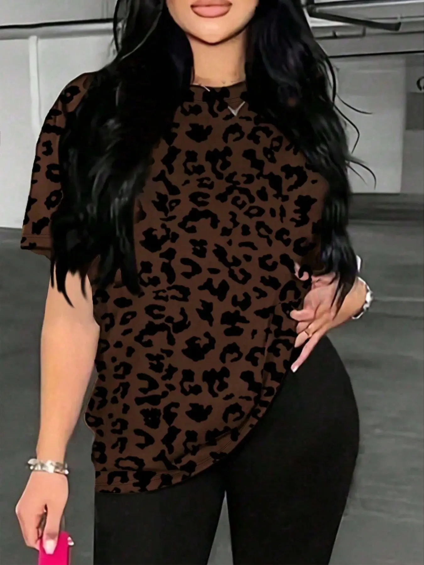 Women Oversized Leopard Print Short Sleeve T‑Shirt Brown Black Tone Crew Neck Loose Drop Shoulder Fit Y2K Retro Streetwear Edgy Casual Urban Outing Night Meetup Casual Get‑together Summer Daily Fashion Apparel