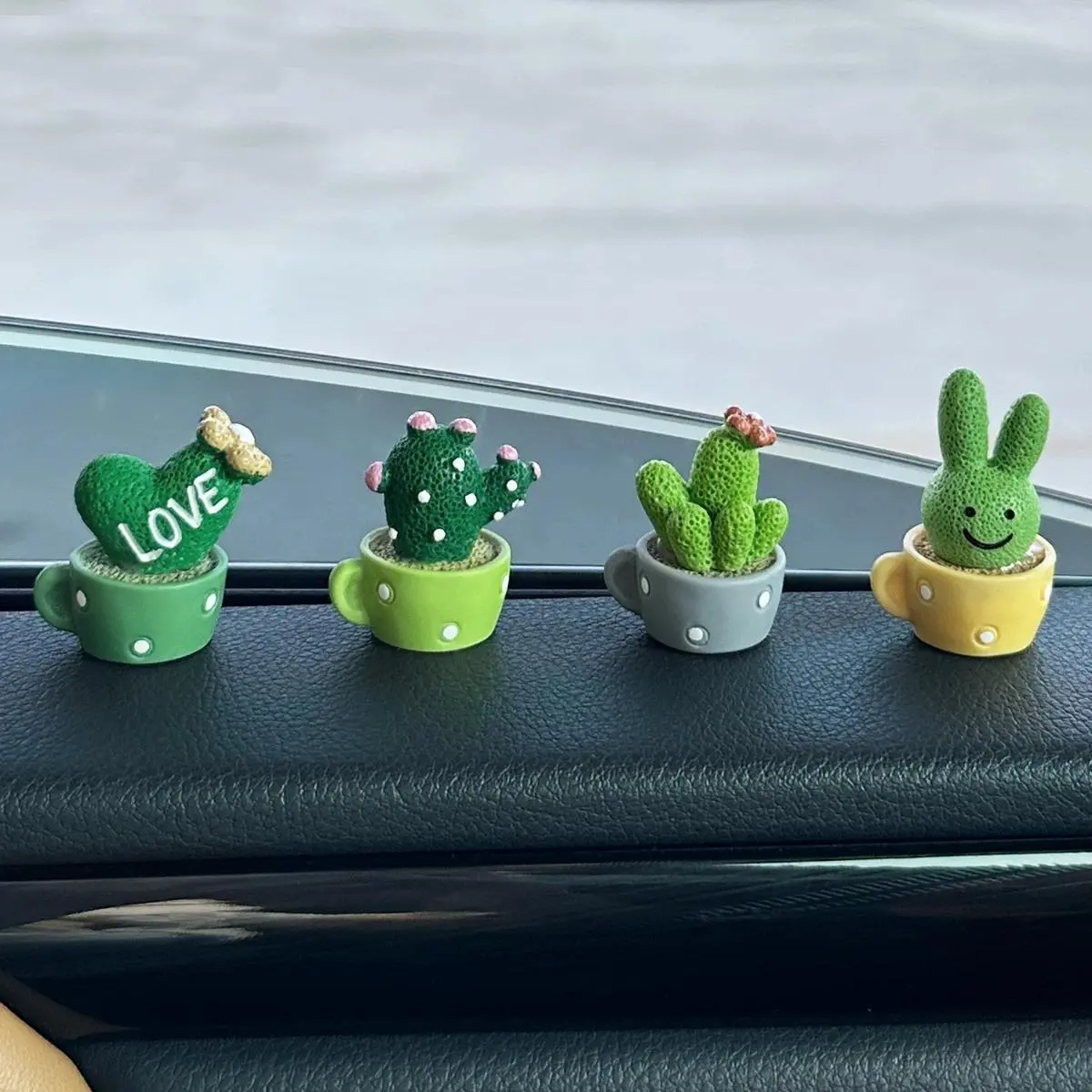 4pcs Cactus Car Decorations, Resin Cactus Bonsai, Car Interior Dashboard Accessories Creative Decorations