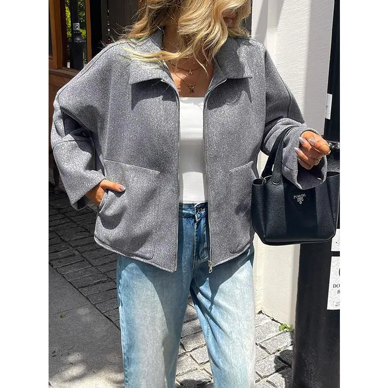 Women's Gray Lapel Coat Jacket, Long Sleeve Zip Up Outerwear with Pockets, Solid Color Casual Polyester Viscose Jacket for Spring Autumn Winter, Leisure Fashion Streetwear Layer, Everyday Women's Style, Casual Outerwear for Daily Wear and Travel