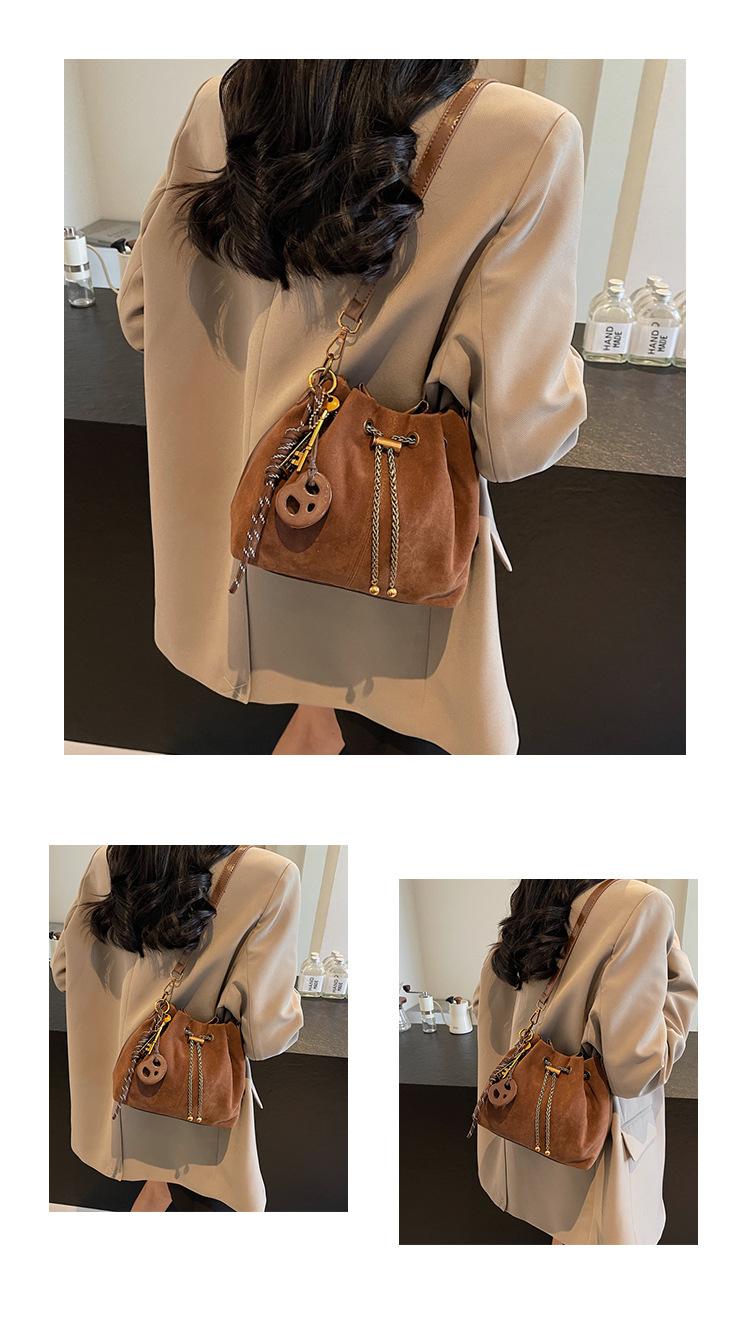 Women's Vintage Crossbody Bag - Bucket Purse with Adjustable Strap, Drawstring Closure, Coffee Brown/Black - Handheld Shoulder Bag for Everyday, Formal, Special Events - Durable Women's Purse, Crossbody Purse, Evening Event Accessory SpringStatements