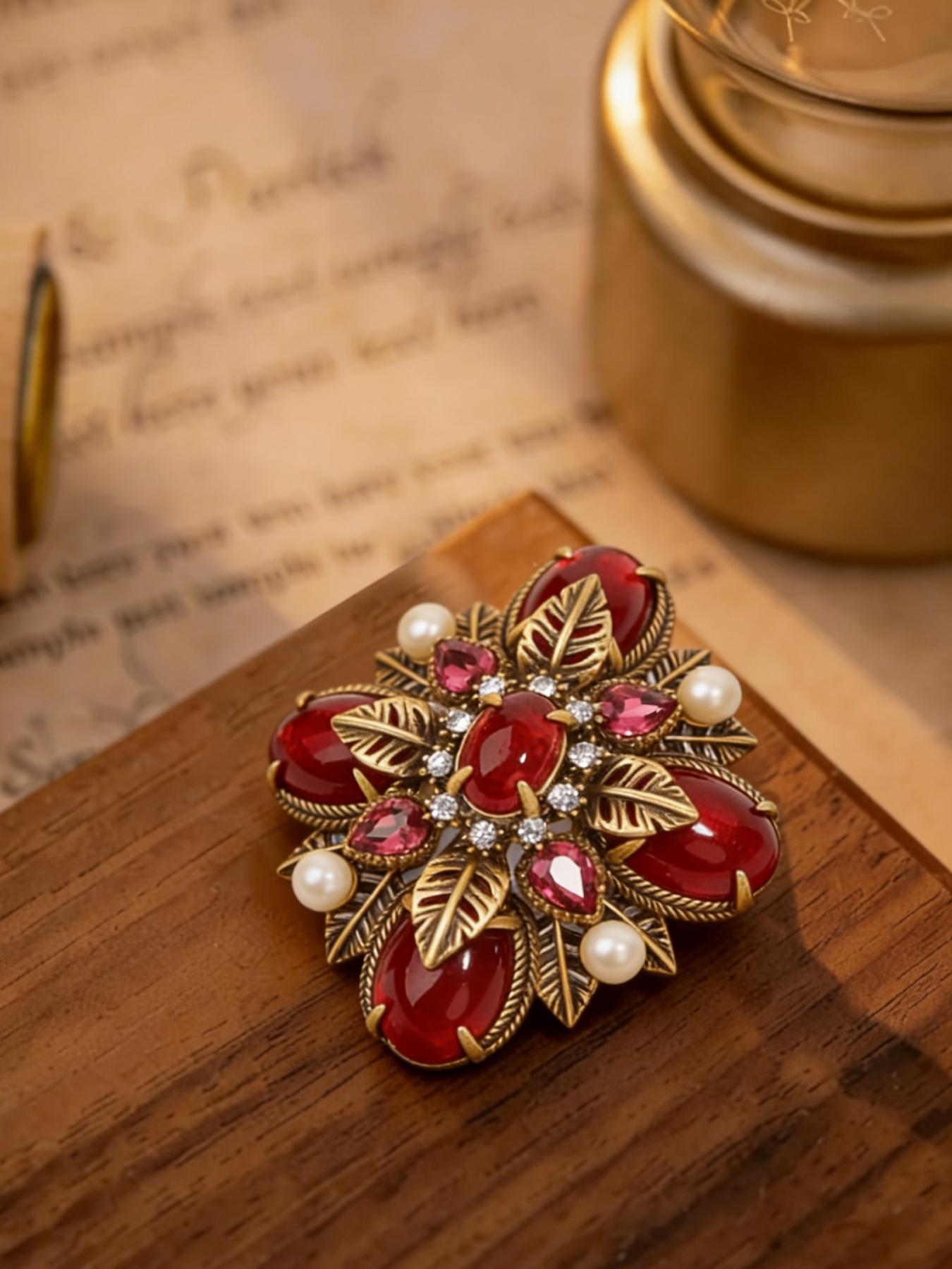 A vintage floral brooch made of fashionable red agate, diamonds, and pearls, suitable for daily wear, vacation dates, and other occasions, and also a delightful and exquisite small gift.