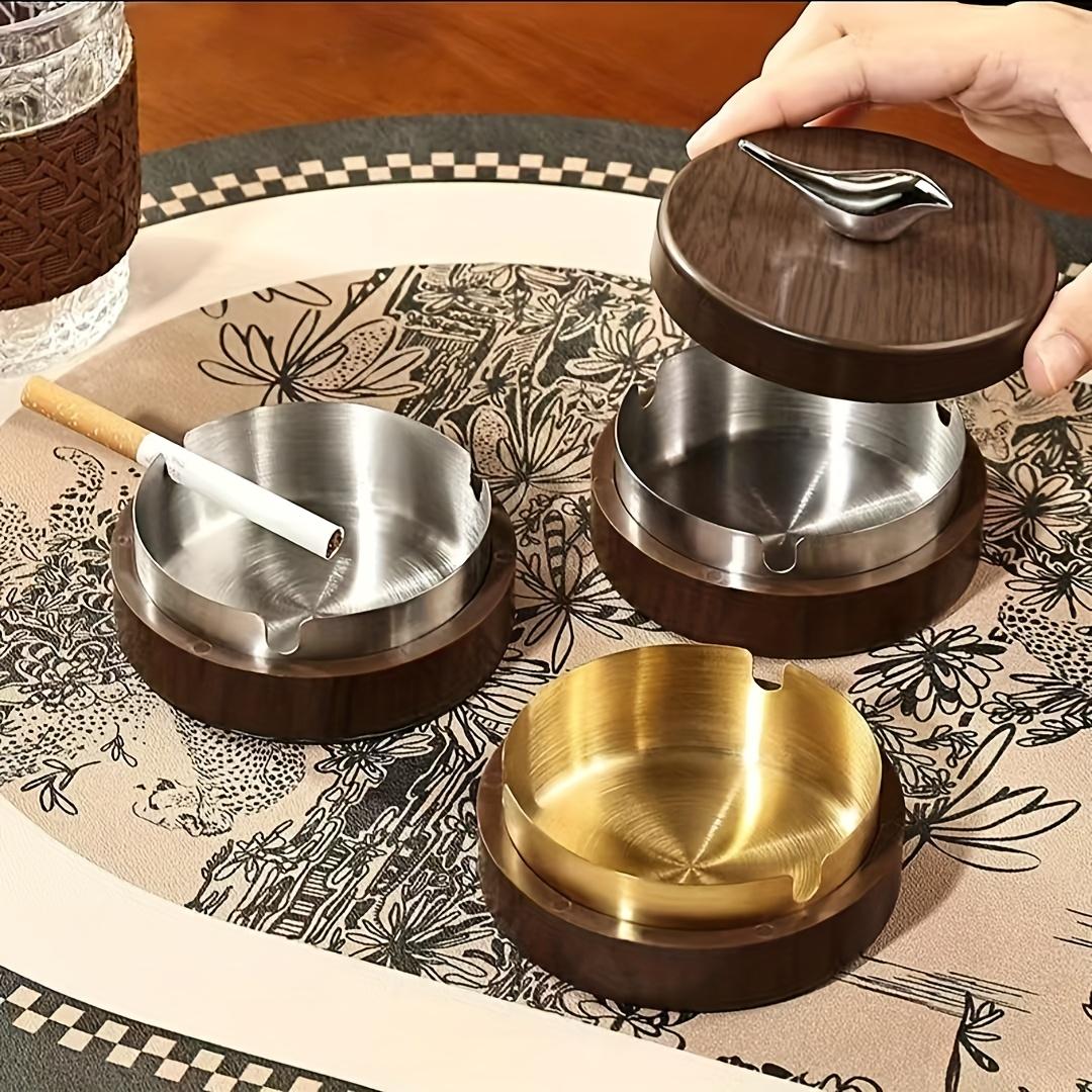 1 Light Luxury Stylish Tabletop Ashtray, Creative High-End Household Ashtray for Living Room, Personalized Car Ashtray with Lid, Retro and Exquisite, Perfect Gift for House Owners (Model: DM617)